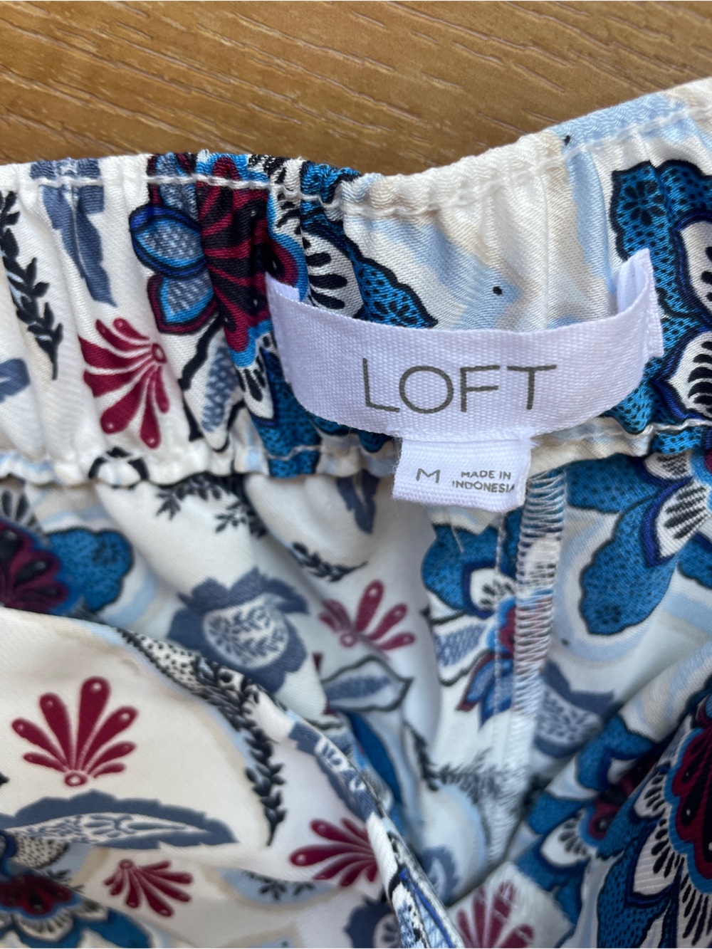 LOFT‎ Ivory Wide-Leg Floral Palazzo Pants with Blue Border - Picture 8 of 8